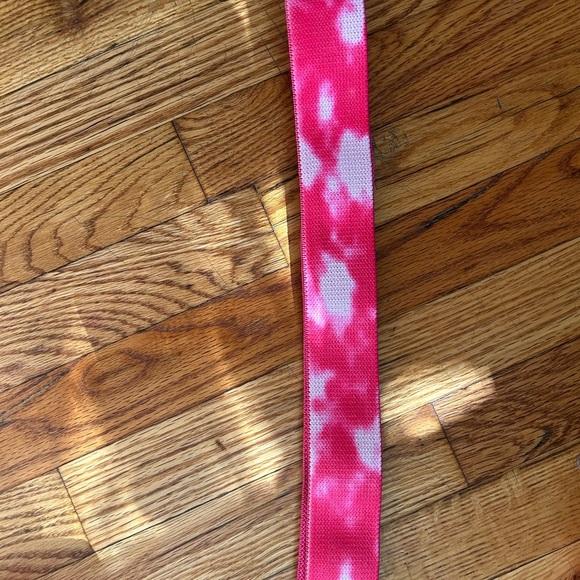 Pink and White Tie-Dye exercise bands - Picture 3 of 7